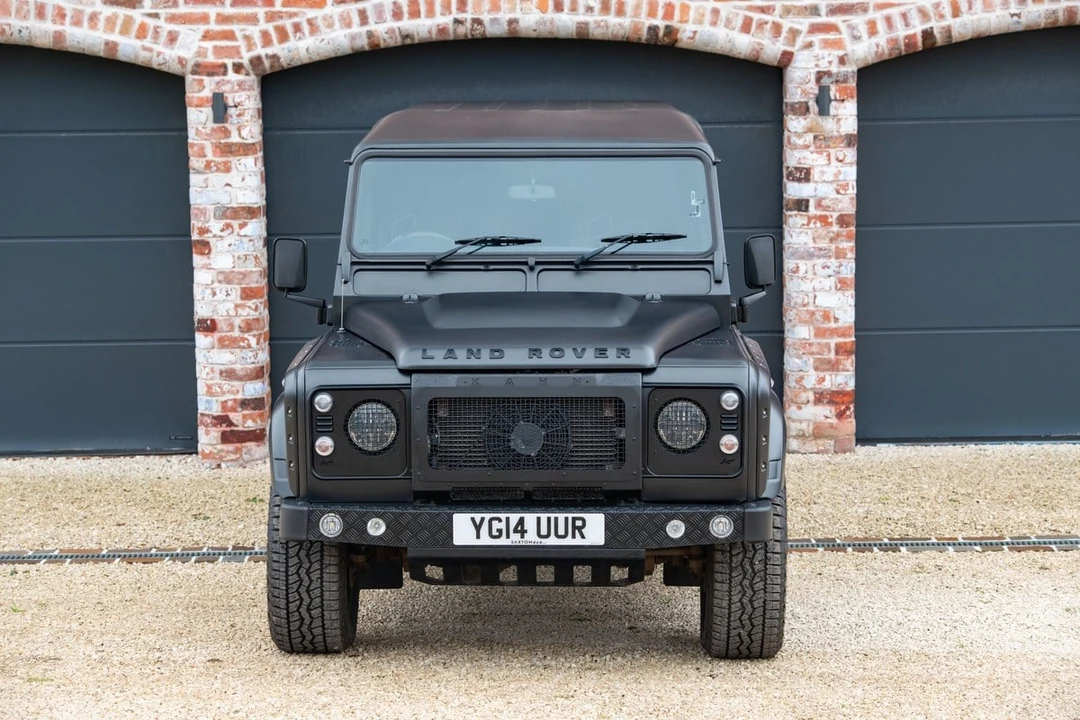 2014 Land Rover Defender 110 - Image 2 of 31