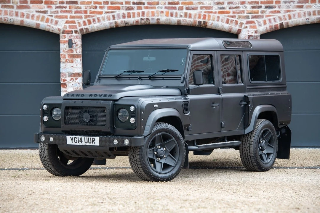 2014 Land Rover Defender 110 - Image 9 of 31