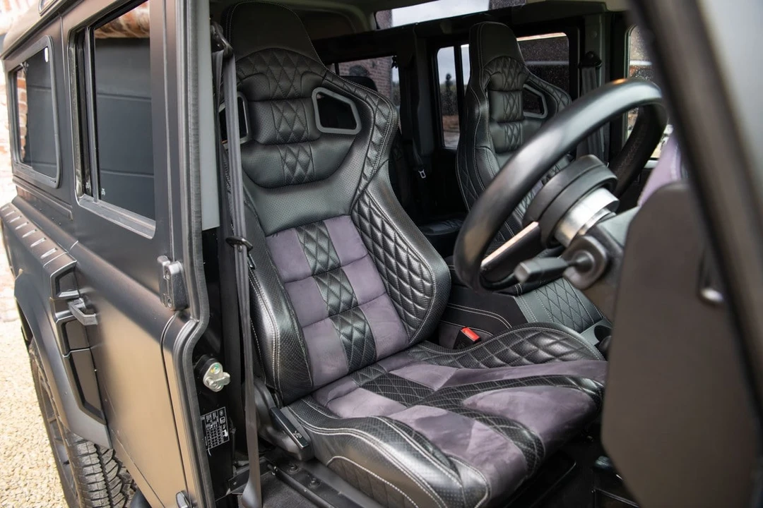 2014 Land Rover Defender 110 - Image 3 of 31