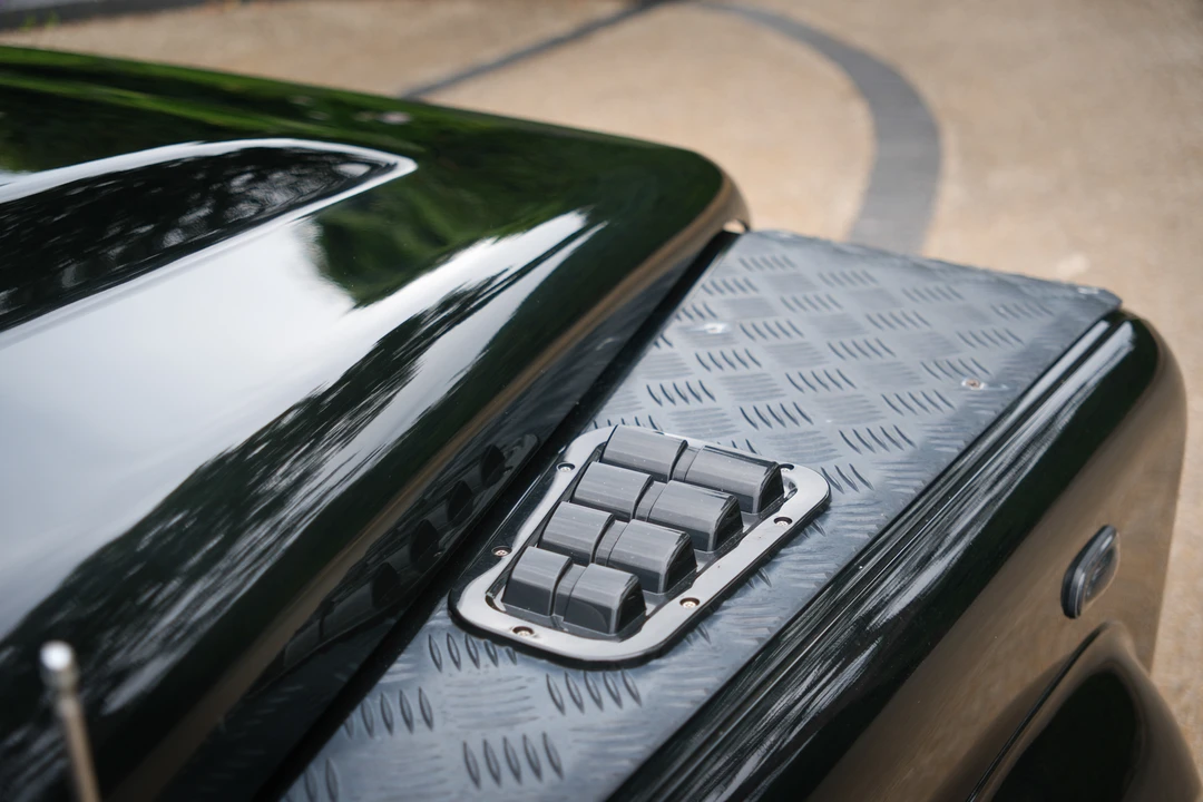 2014 Land Rover Defender 110 - Image 12 of 31