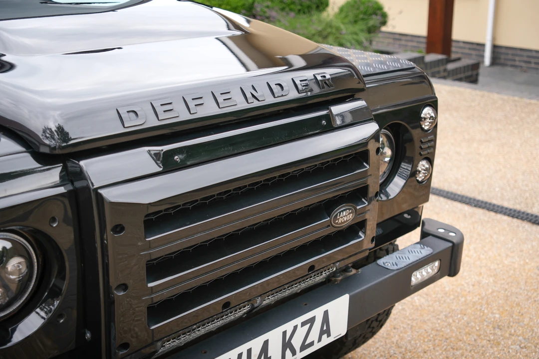 2014 Land Rover Defender 110 - Image 18 of 31