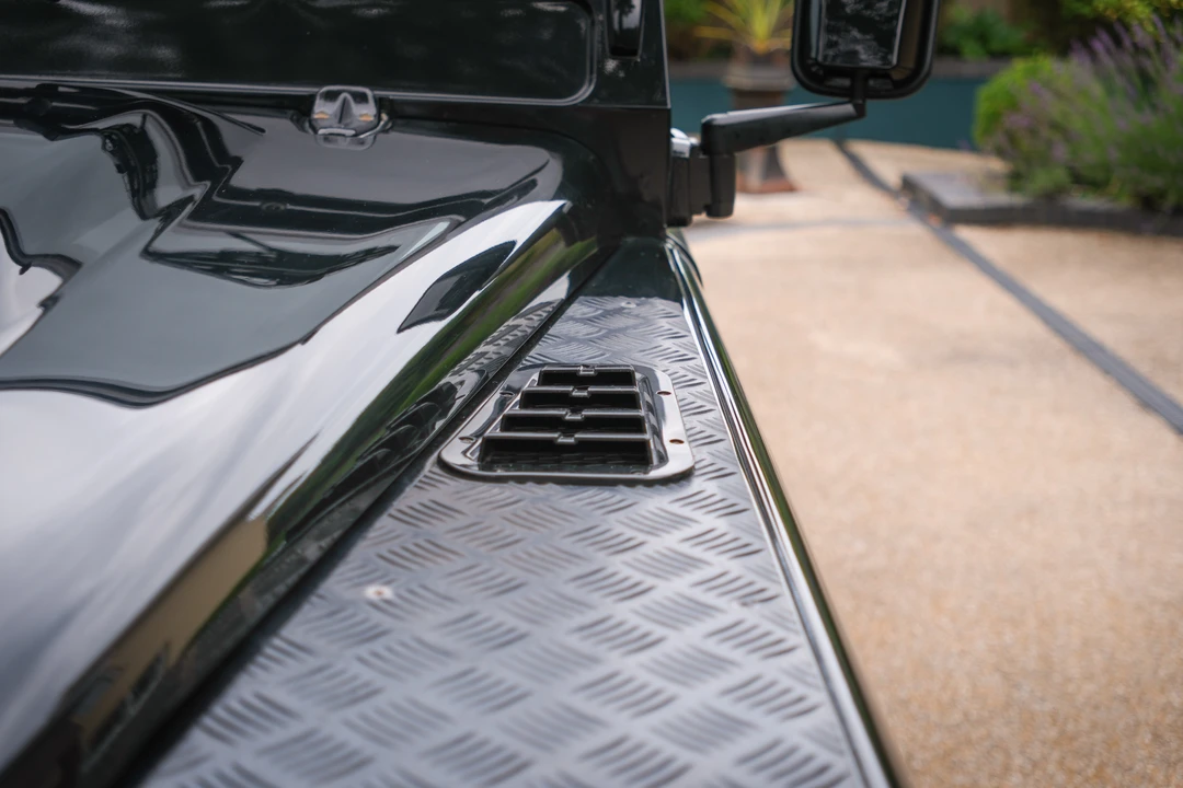 2014 Land Rover Defender 110 - Image 29 of 31