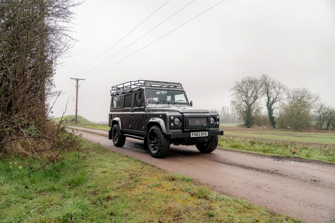 2013 Land Rover Defender 110 - Image 3 of 31