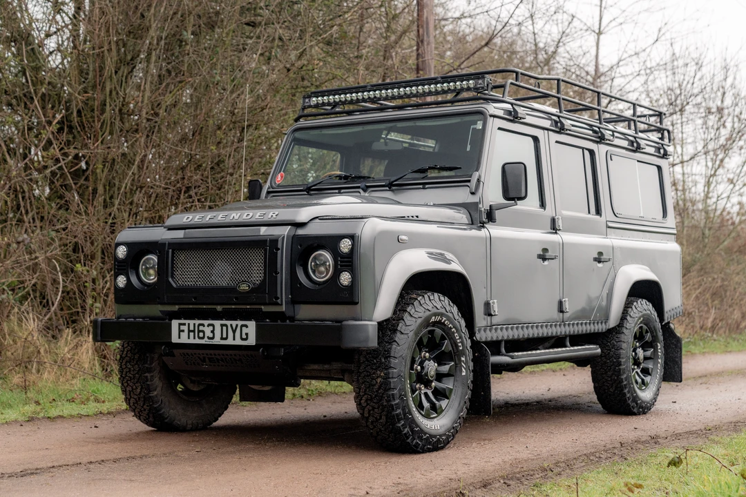 2013 Land Rover Defender 110 - Image 9 of 31