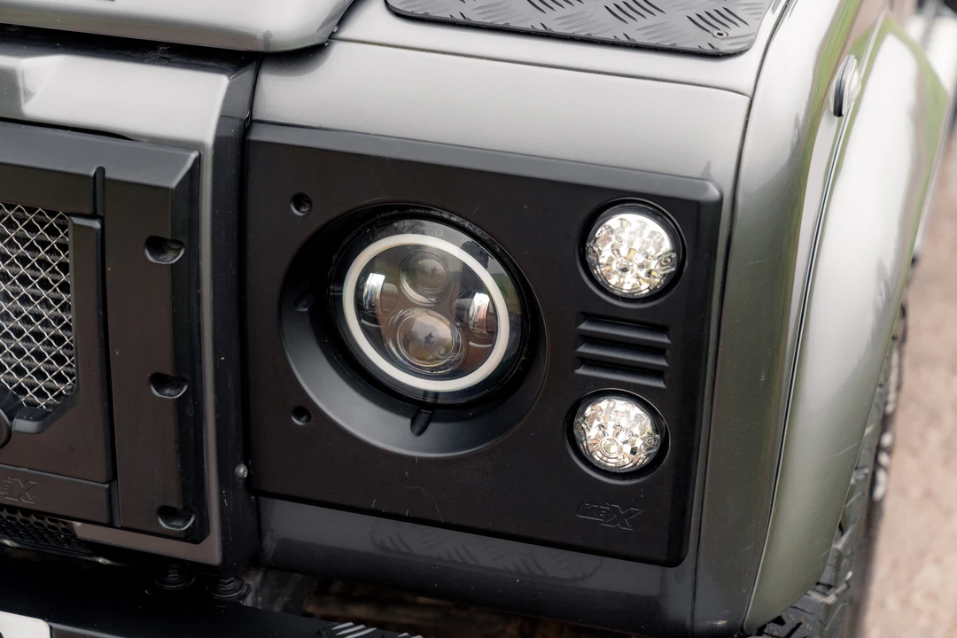 2013 Land Rover Defender 110 - Image 28 of 31
