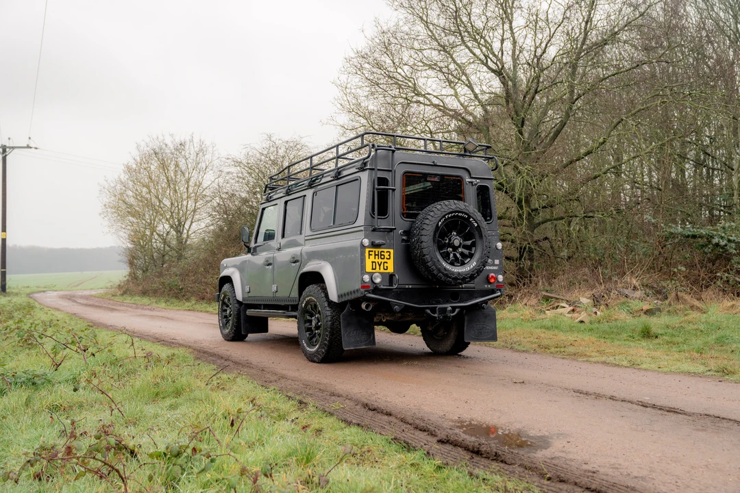 2013 Land Rover Defender 110 - Image 7 of 31
