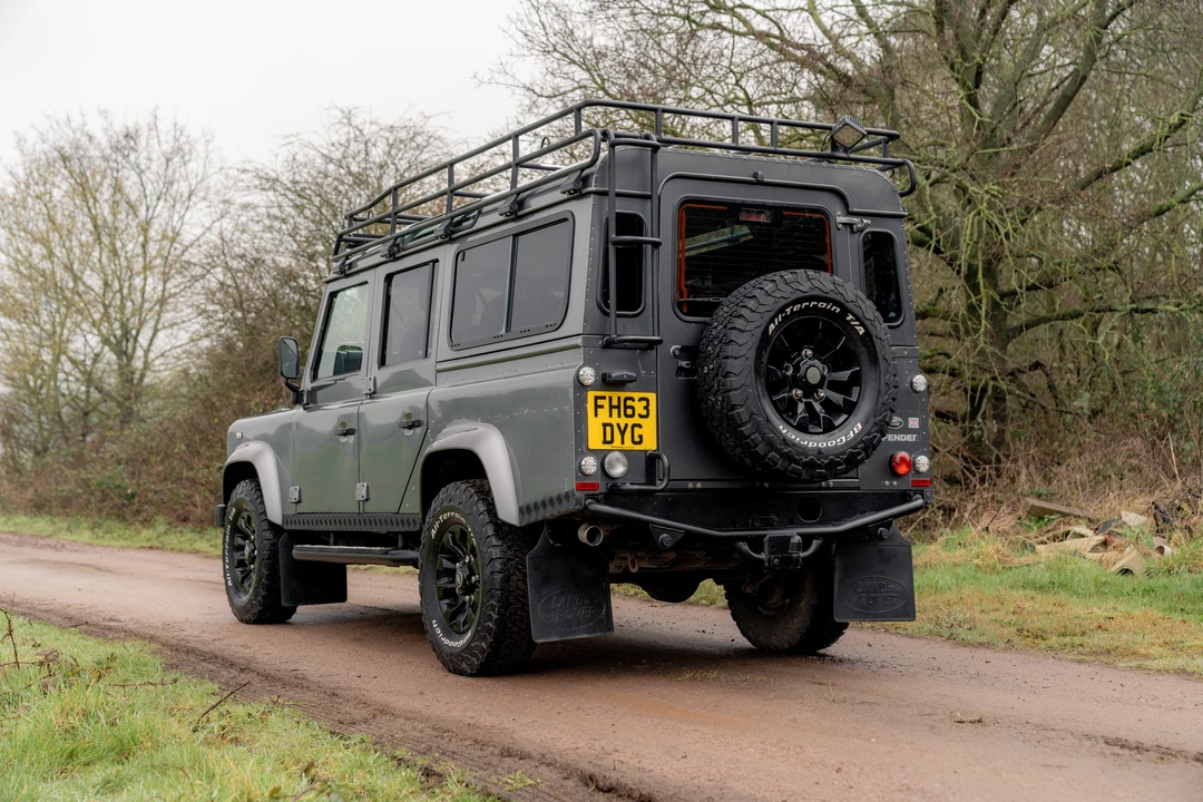 2013 Land Rover Defender 110 - Image 12 of 31