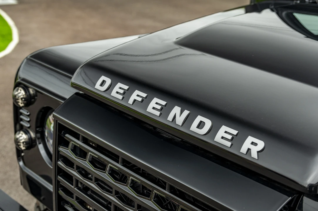 2014 Land Rover Defender 110 - Image 21 of 31