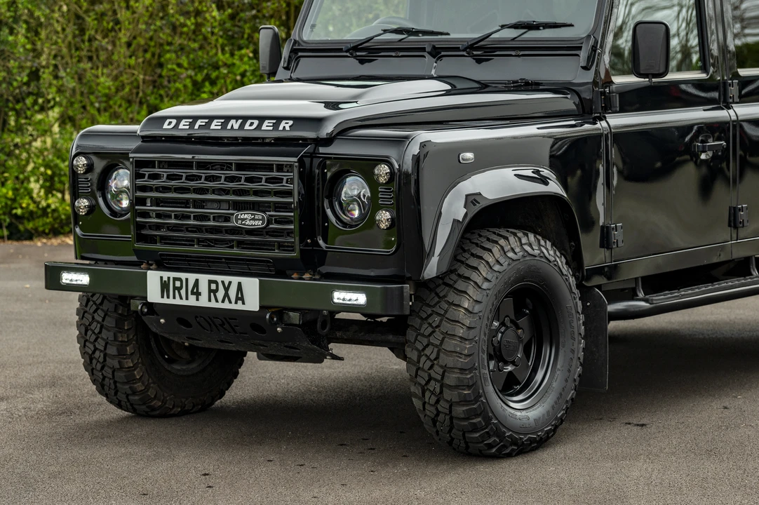 2014 Land Rover Defender 110 - Image 24 of 31