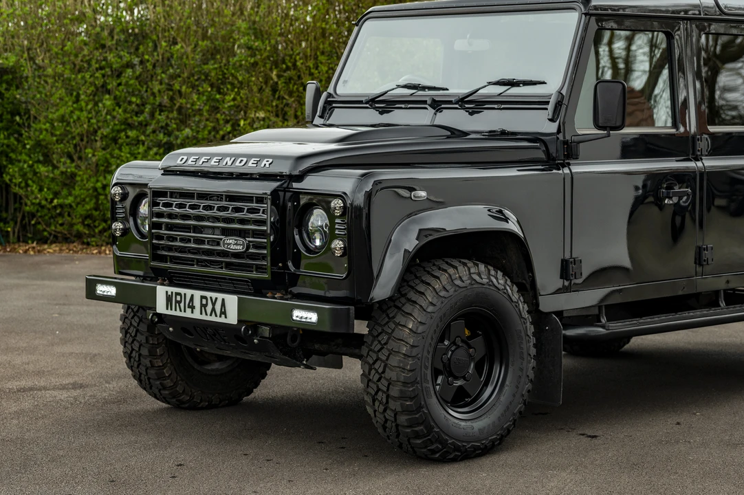 2014 Land Rover Defender 110 - Image 26 of 31
