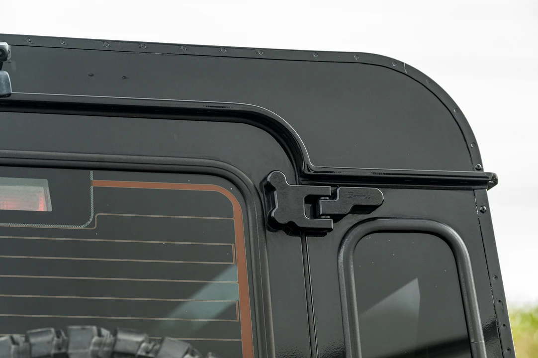 2014 Land Rover Defender 110 - Image 30 of 31