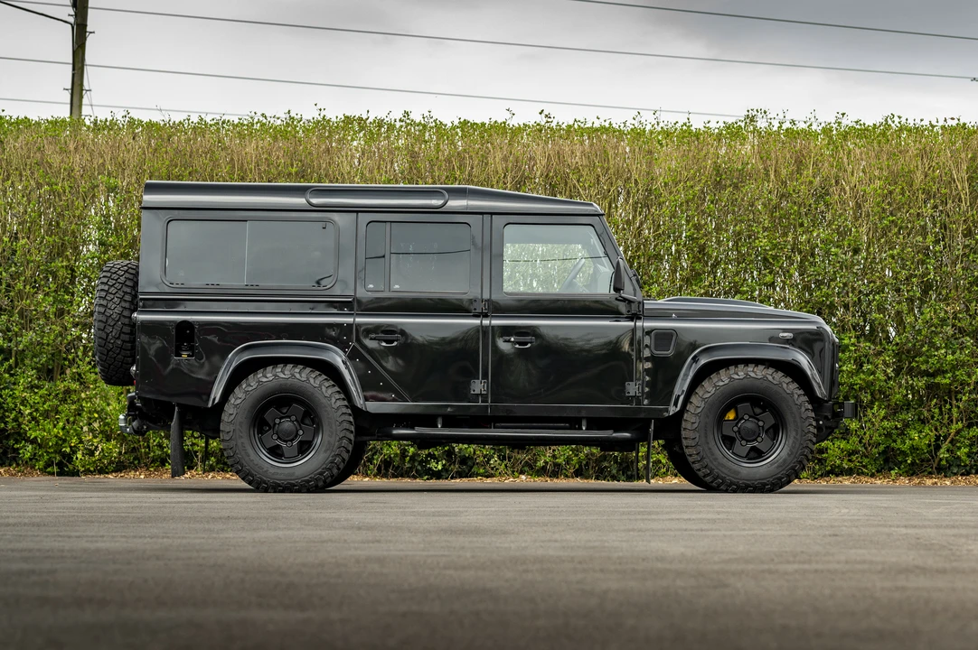 2014 Land Rover Defender 110 - Image 8 of 31