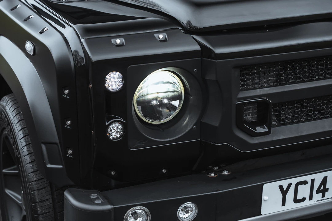 2014 Land Rover Defender 110 - Image 20 of 31