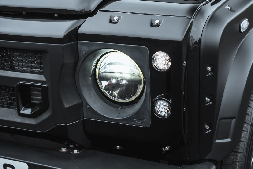 2014 Land Rover Defender 110 - Image 23 of 31