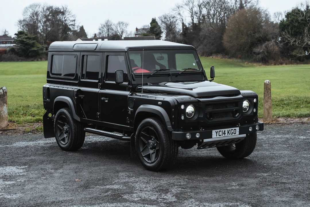2014 Land Rover Defender 110 - Image 3 of 31