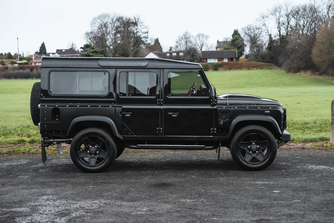 2014 Land Rover Defender 110 - Image 12 of 31