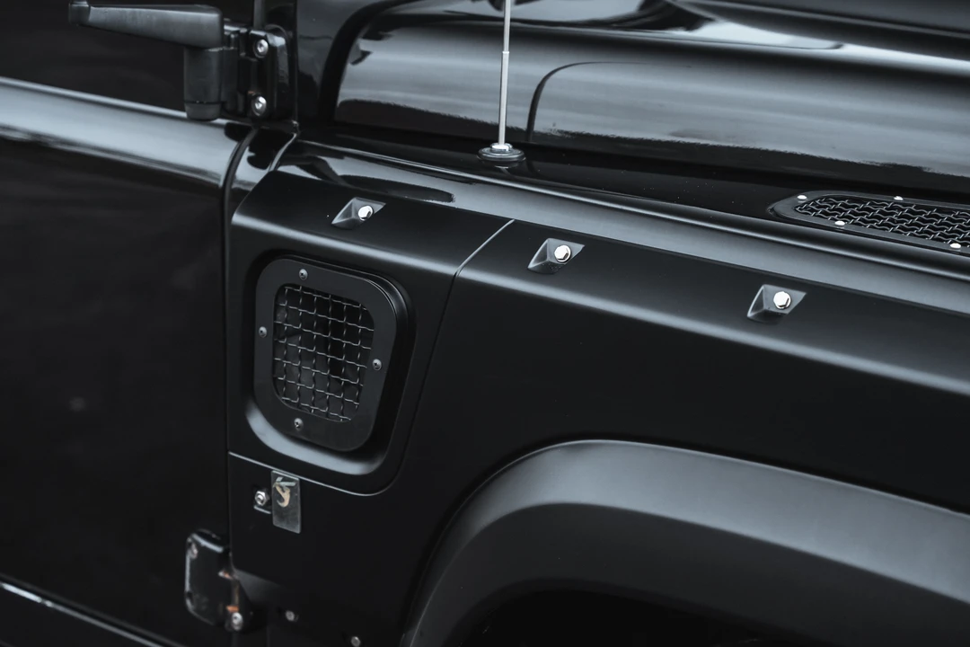 2014 Land Rover Defender 110 - Image 26 of 31