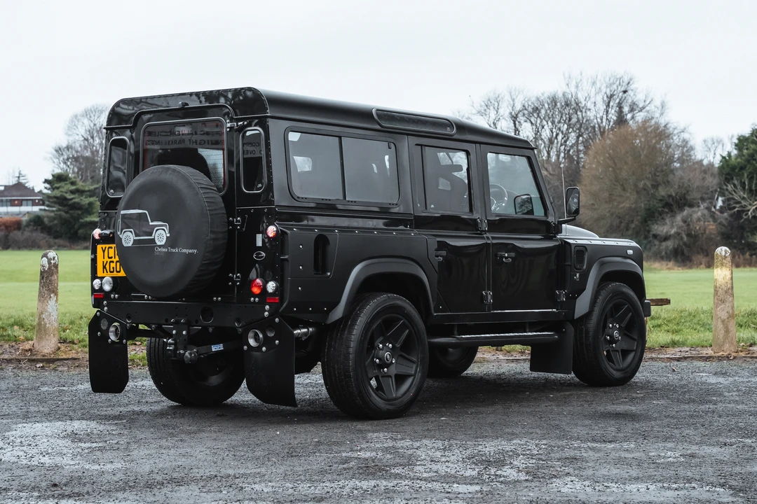 2014 Land Rover Defender 110 - Image 13 of 31