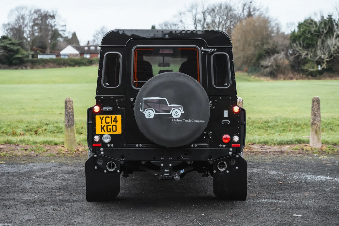 2014 Land Rover Defender 110 - Image 14 of 31