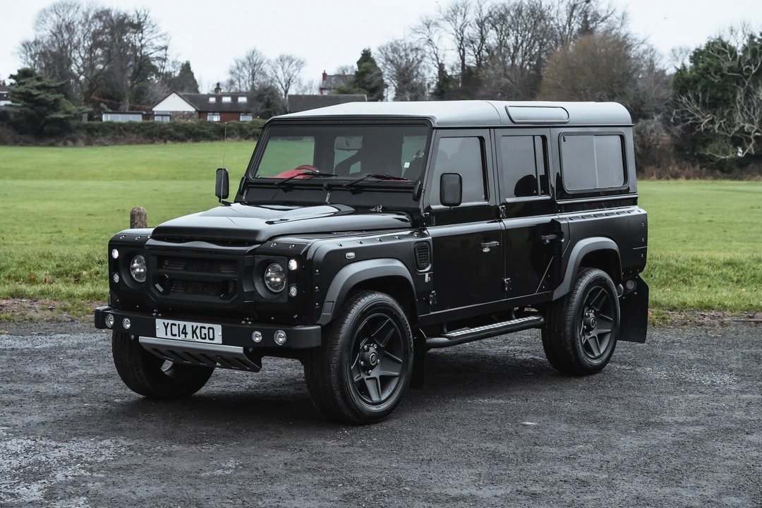 2014 Land Rover Defender 110 - Image 17 of 31