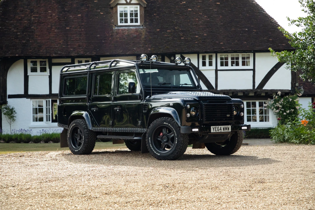2014 Land Rover Defender 110 - Image 8 of 31