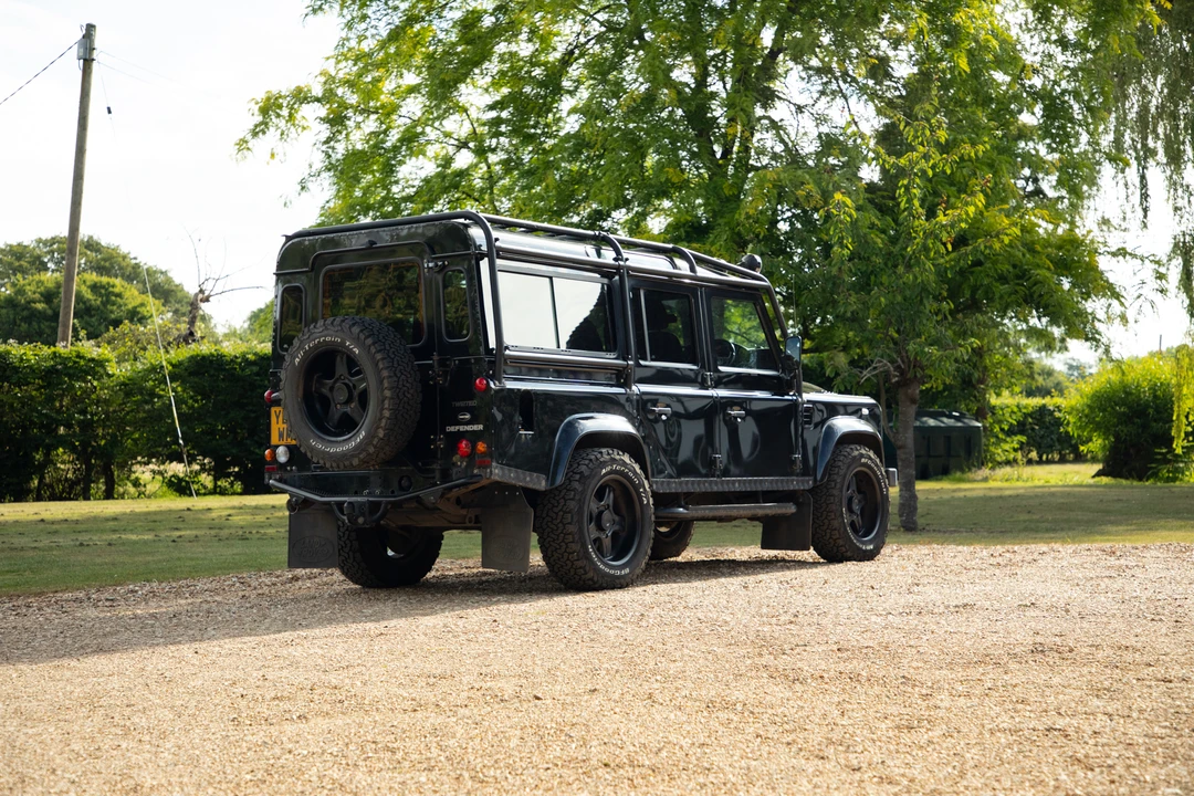 2014 Land Rover Defender 110 - Image 14 of 31