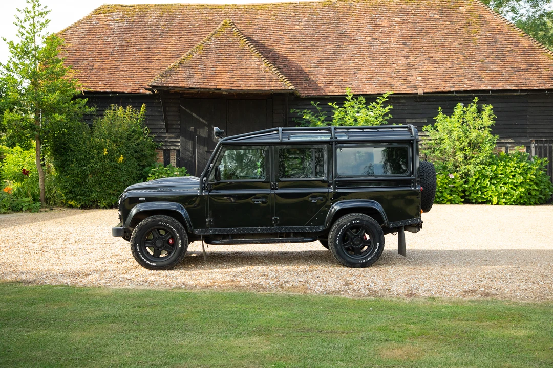 2014 Land Rover Defender 110 - Image 29 of 31