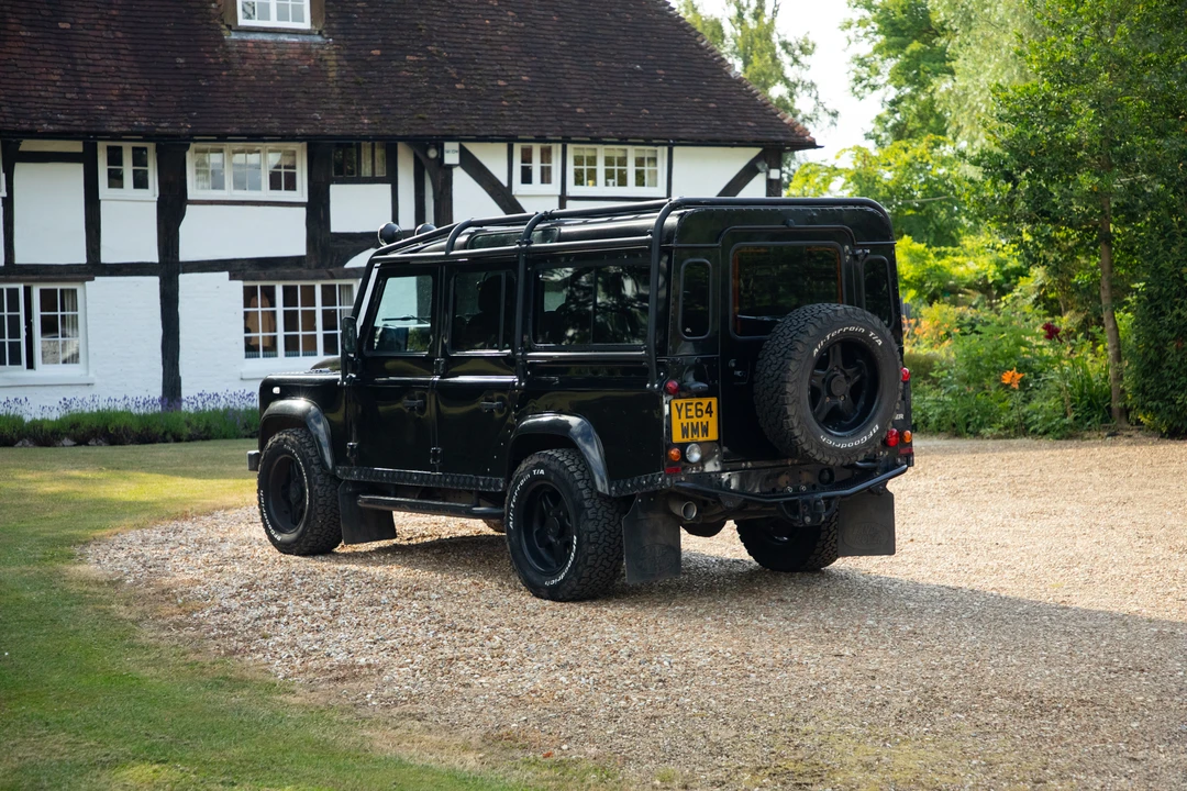 2014 Land Rover Defender 110 - Image 12 of 31
