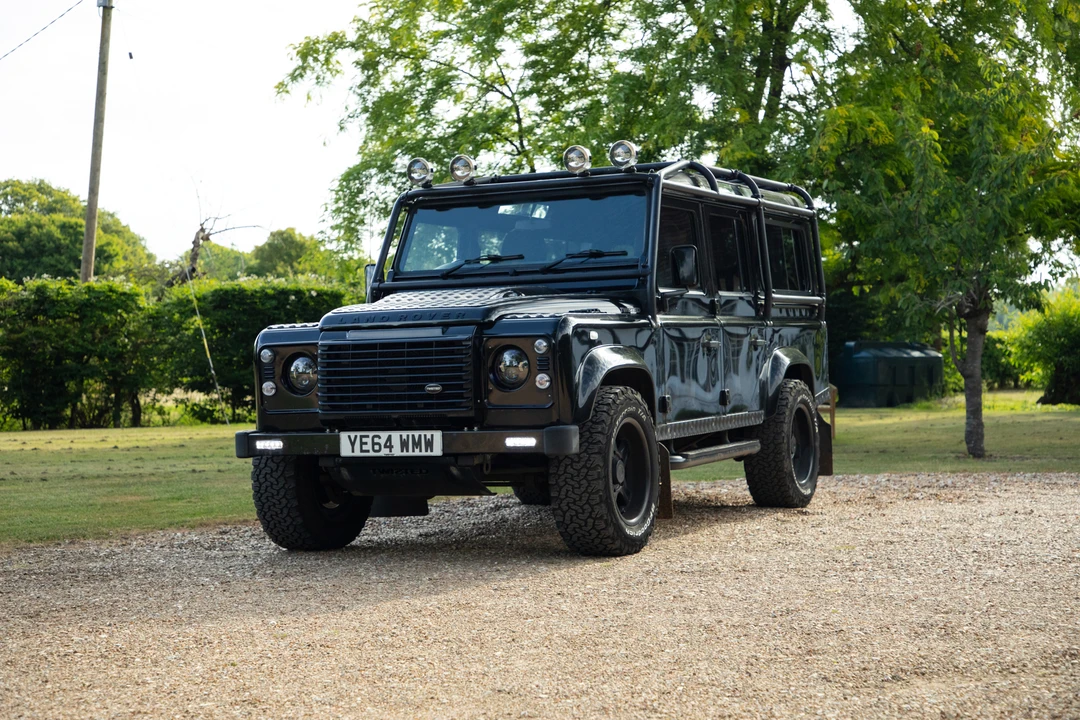 2014 Land Rover Defender 110 - Image 10 of 31