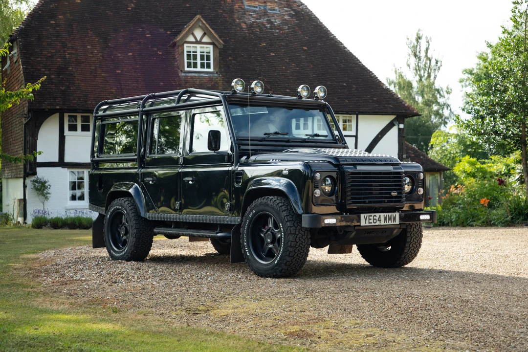 2014 Land Rover Defender 110 - Image 16 of 31
