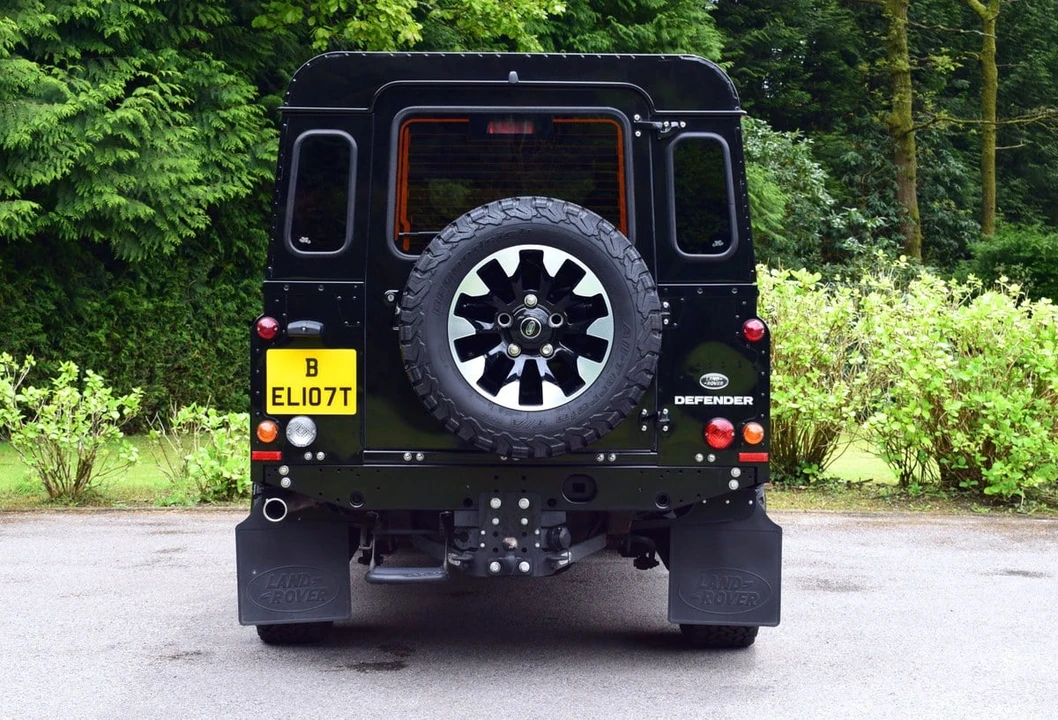 2014 Land Rover Defender 110 - Image 12 of 30