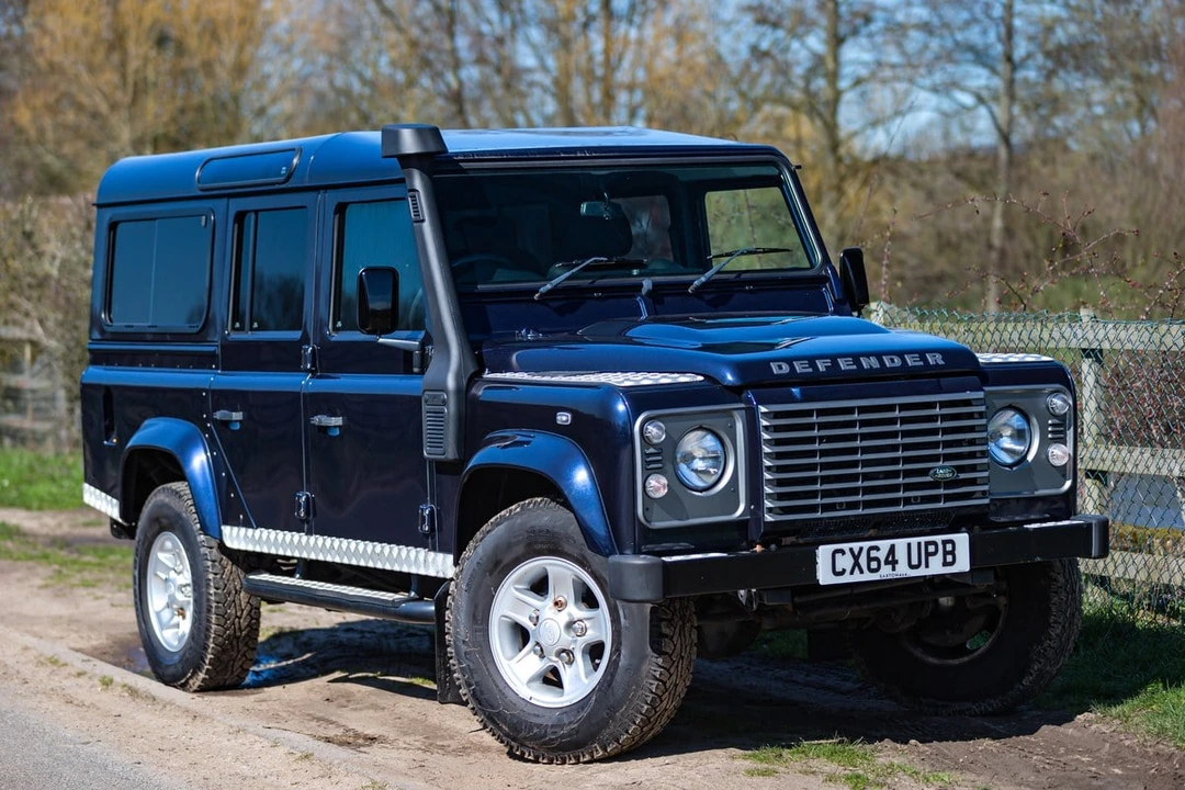 2014 Land Rover Defender 110 - Image 2 of 30