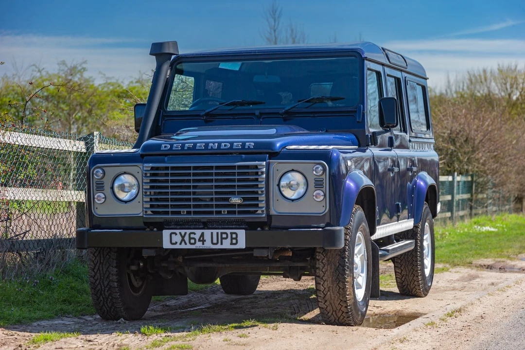 2014 Land Rover Defender 110 - Image 12 of 30