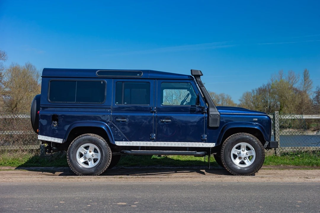 2014 Land Rover Defender 110 - Image 18 of 30