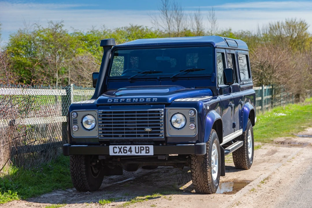 2014 Land Rover Defender 110 - Image 4 of 30