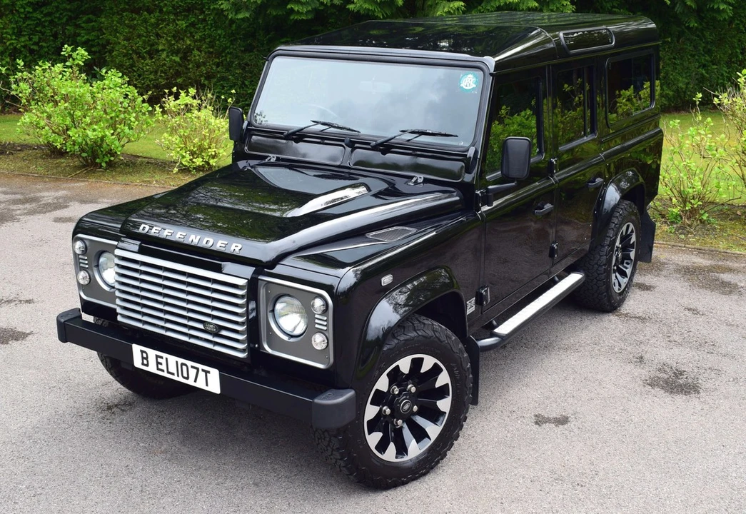 2014 Land Rover Defender 110 - Image 16 of 30