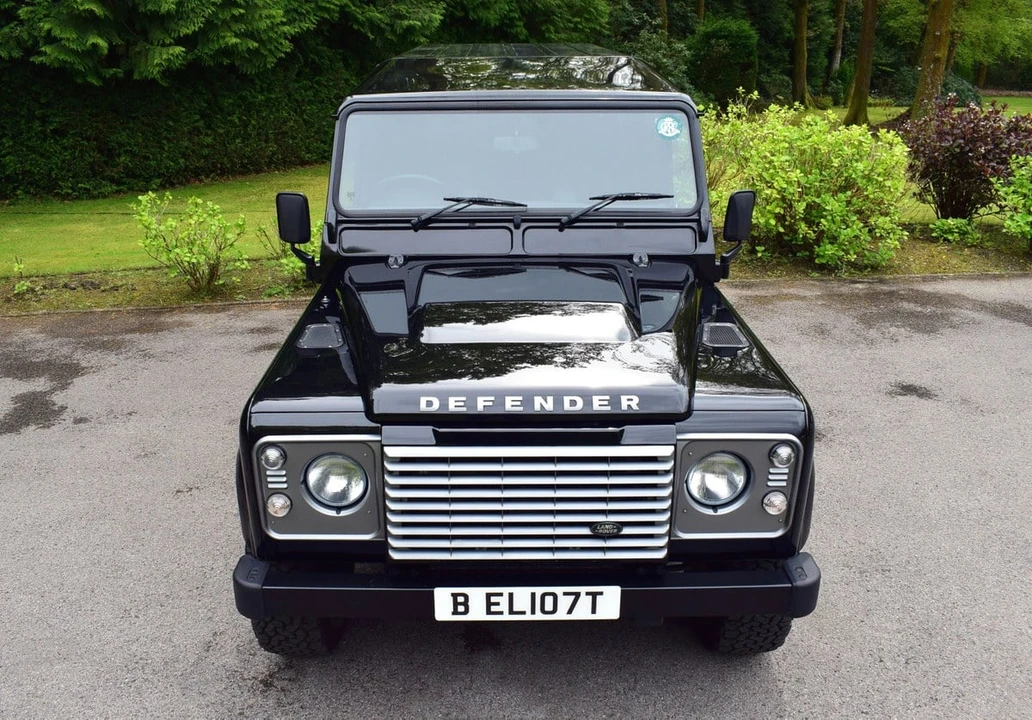 2014 Land Rover Defender 110 - Image 15 of 30