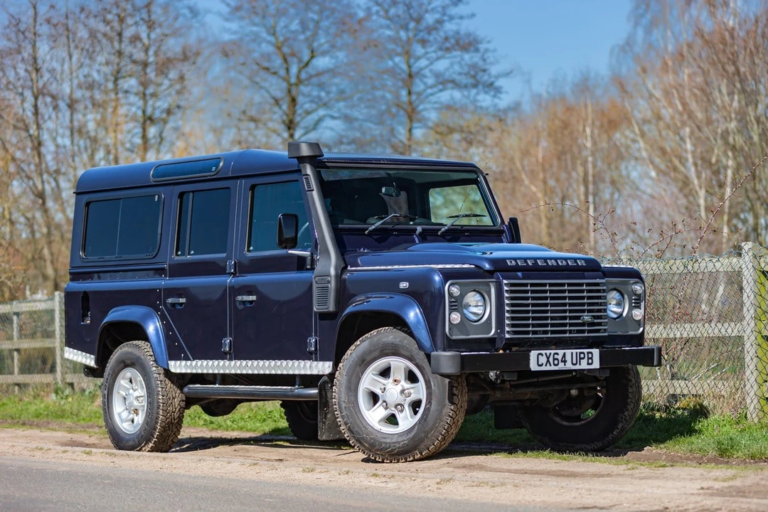 2014 Land Rover Defender 110 - Image 29 of 30