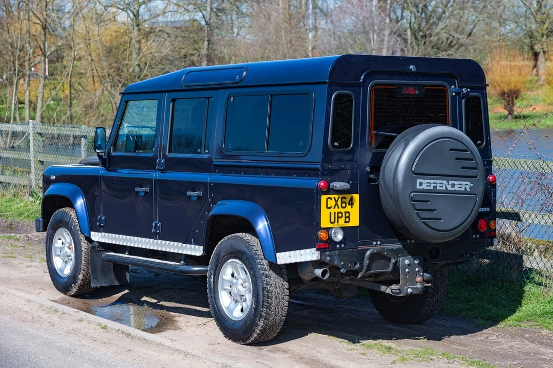 2014 Land Rover Defender 110 - Image 24 of 30