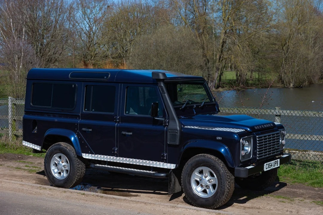 2014 Land Rover Defender 110 - Image 27 of 30