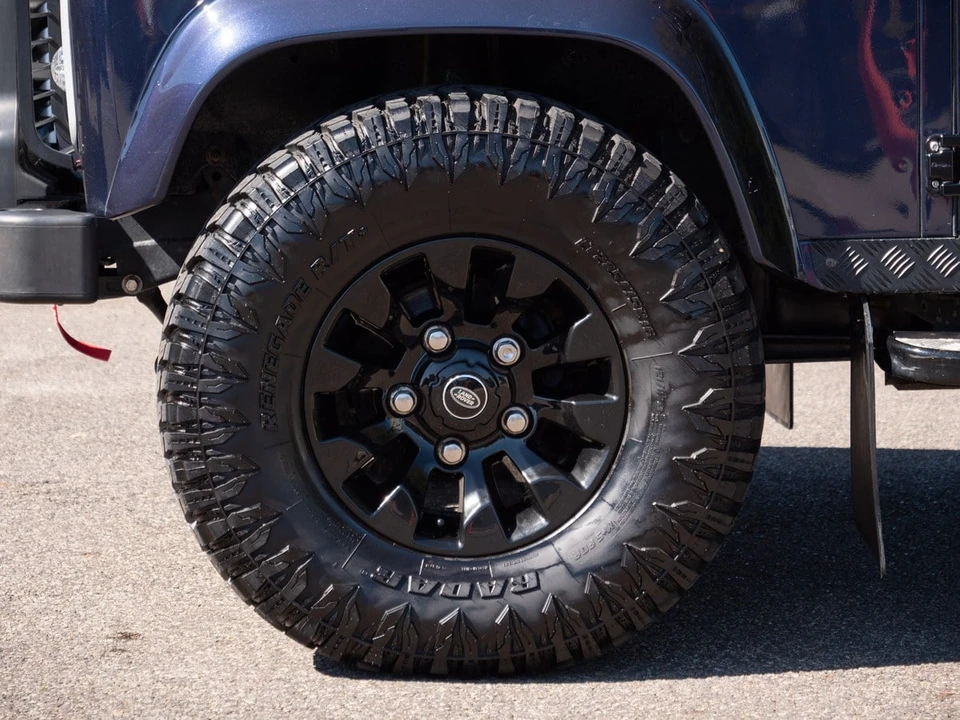 2014 Land Rover Defender 110 - Image 22 of 30