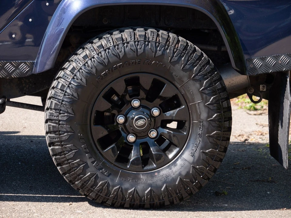 2014 Land Rover Defender 110 - Image 20 of 30