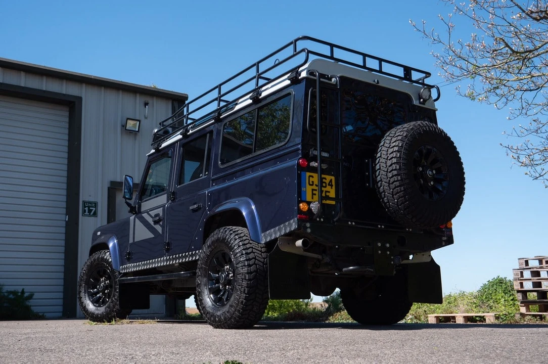 2014 Land Rover Defender 110 - Image 11 of 30