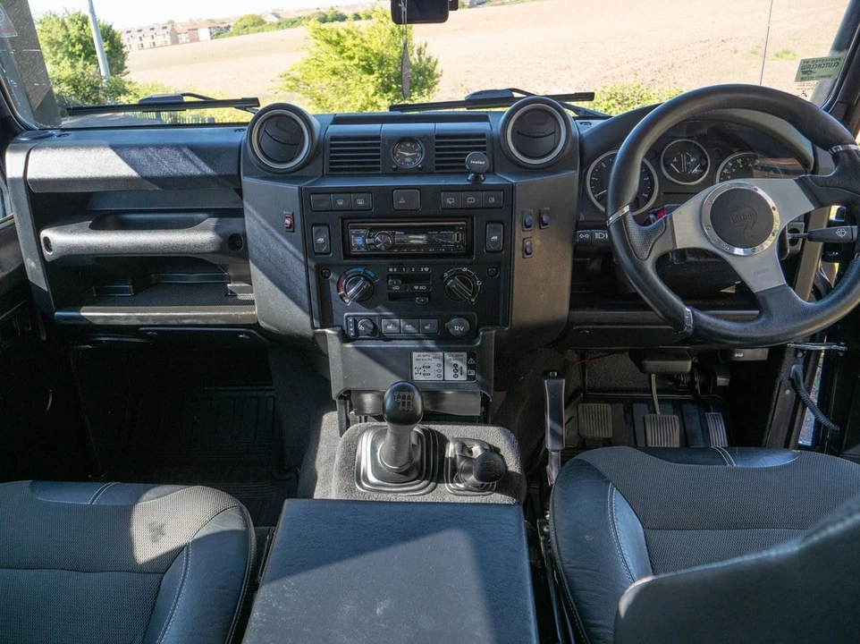 2014 Land Rover Defender 110 - Image 29 of 30