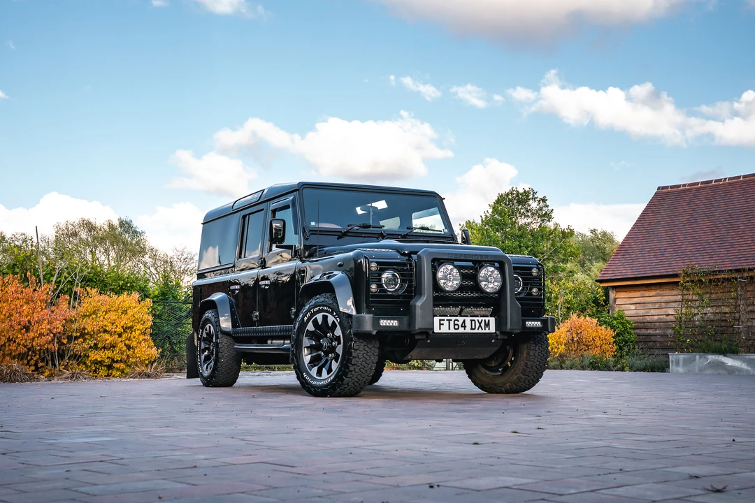 2014 Land Rover Defender 110 - Image 3 of 31