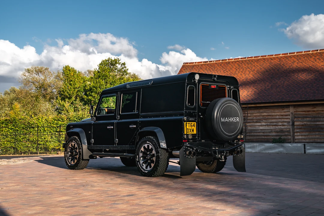 2014 Land Rover Defender 110 - Image 7 of 31