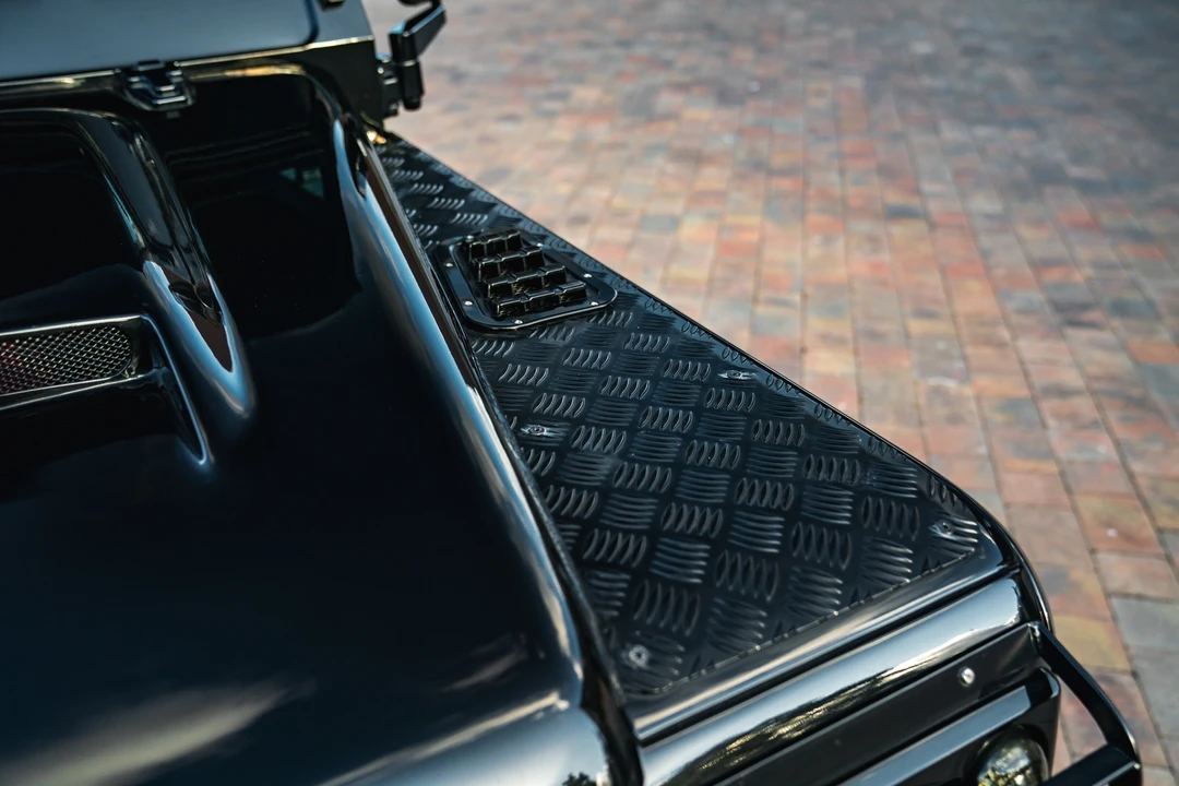 2014 Land Rover Defender 110 - Image 11 of 31