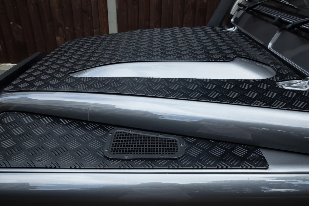2014 Land Rover Defender 110 - Image 29 of 31