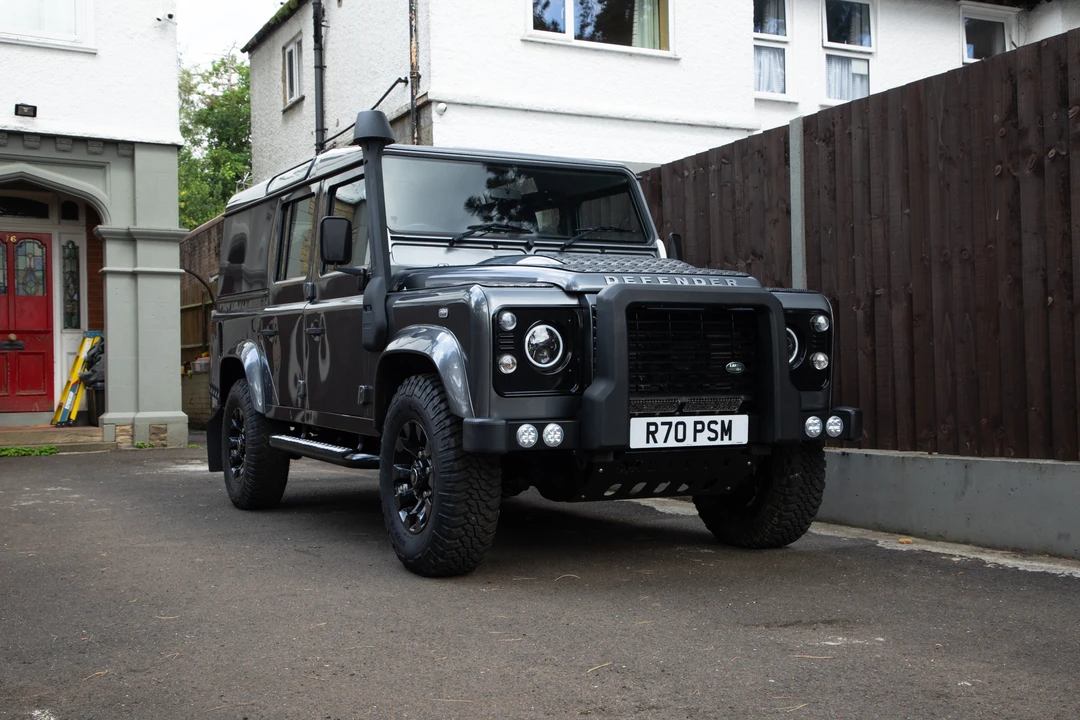 2014 Land Rover Defender 110 - Image 17 of 31