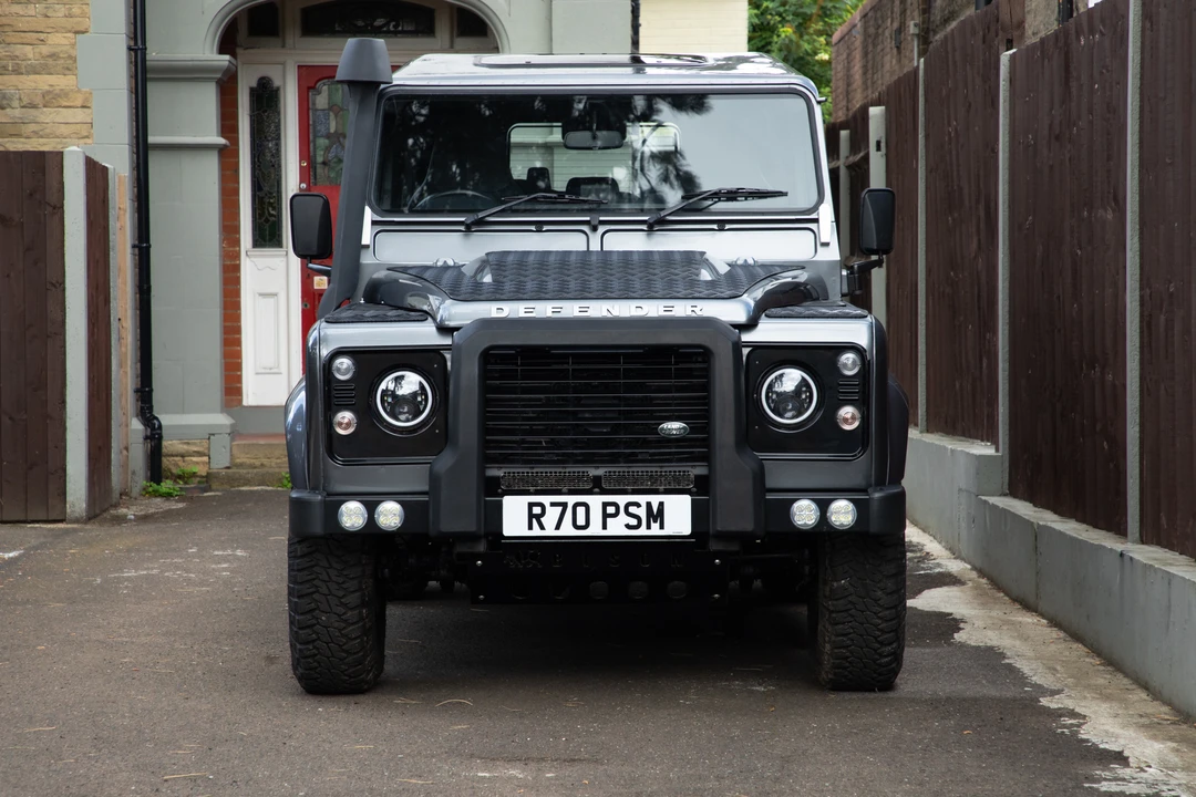 2014 Land Rover Defender 110 - Image 2 of 31